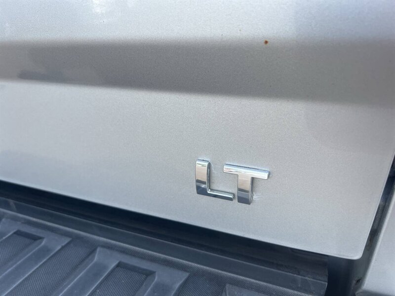 2017 Chevrolet Silverado 1500 LT 4x4 4dr Crew Cab 5.8 ft. SB - Photo 28 - Garden City, ID 83714