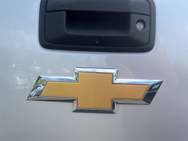 2017 Chevrolet Silverado 1500 LT 4x4 4dr Crew Cab 5.8 ft. SB - Photo 29 - Garden City, ID 83714