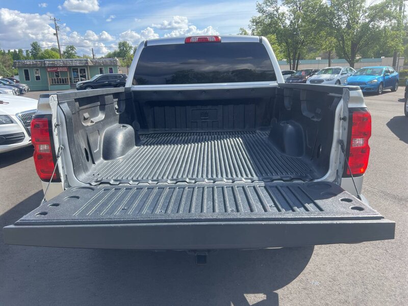 2017 Chevrolet Silverado 1500 LT 4x4 4dr Crew Cab 5.8 ft. SB - Photo 14 - Garden City, ID 83714