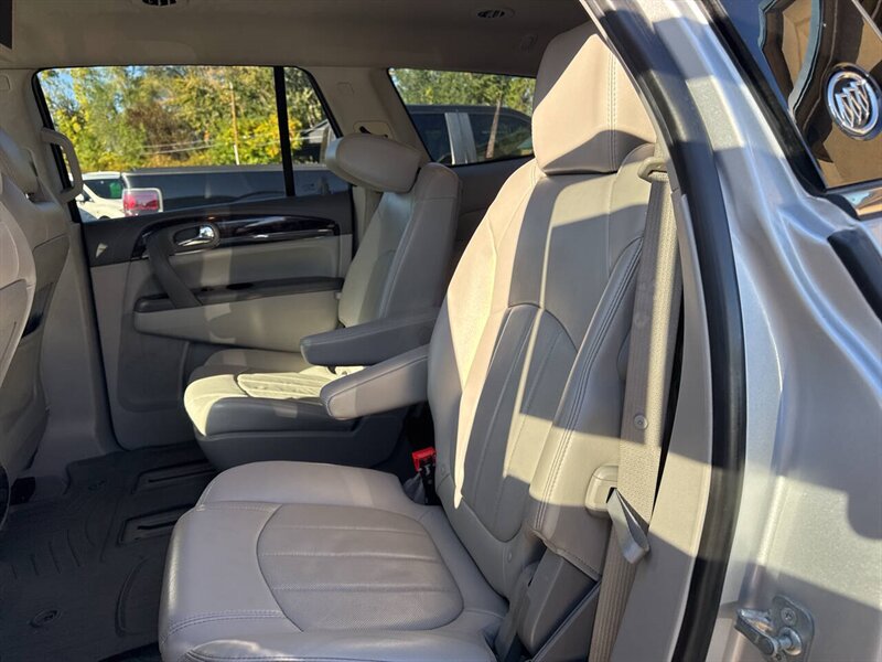 2016 Buick Enclave Leather AWD 4dr Crossover - Photo 15 - Garden City, ID 83714