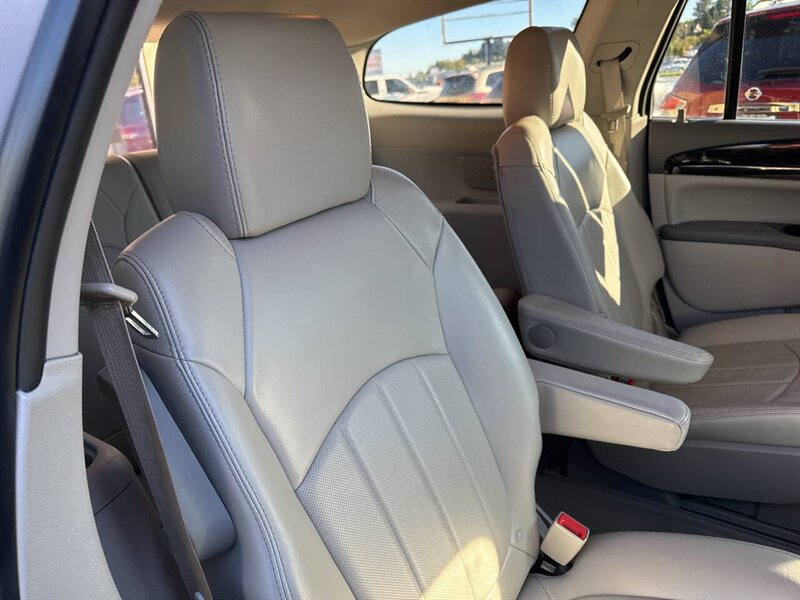 2016 Buick Enclave Leather AWD 4dr Crossover - Photo 19 - Garden City, ID 83714
