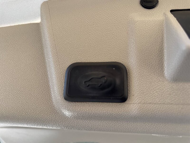 2016 Buick Enclave Leather AWD 4dr Crossover - Photo 33 - Garden City, ID 83714