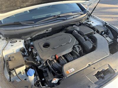 2016 Hyundai SONATA SE - Photo 19 - Garden City, ID 83714