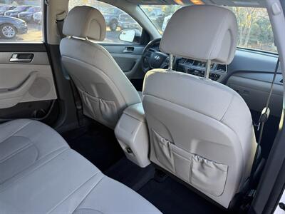 2016 Hyundai SONATA SE - Photo 16 - Garden City, ID 83714