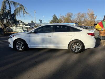 2016 Hyundai SONATA SE - Photo 4 - Garden City, ID 83714