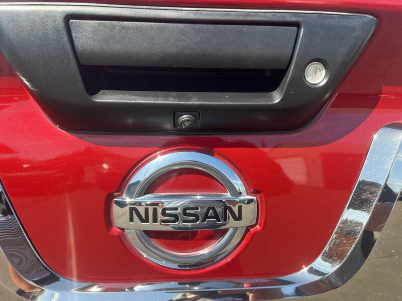 2016 Nissan Titan XD Platinum Reserve 4x4 4dr Crew Cab Pickup (Diesel) - Photo 35 - Garden City, ID 83714