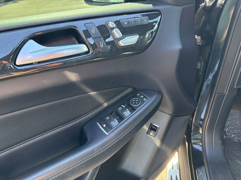 2016 Mercedes-Benz GLE GLE 350 4MATIC AWD 4dr SUV - Photo 24 - Garden City, ID 83714