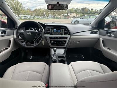 2015 Hyundai SONATA SE   - Photo 9 - Garden City, ID 83714