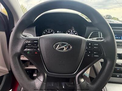 2015 Hyundai SONATA SE   - Photo 22 - Garden City, ID 83714