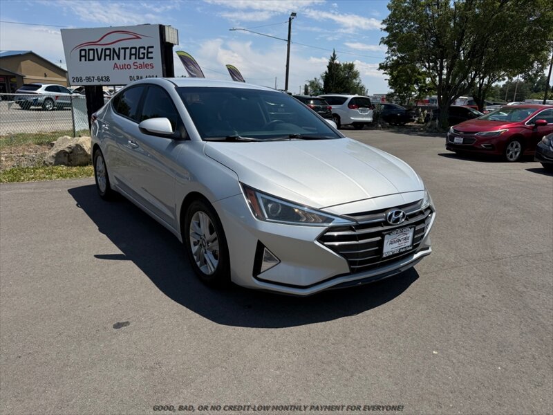 2020 Hyundai ELANTRA SEL   - Photo 1 - Garden City, ID 83714