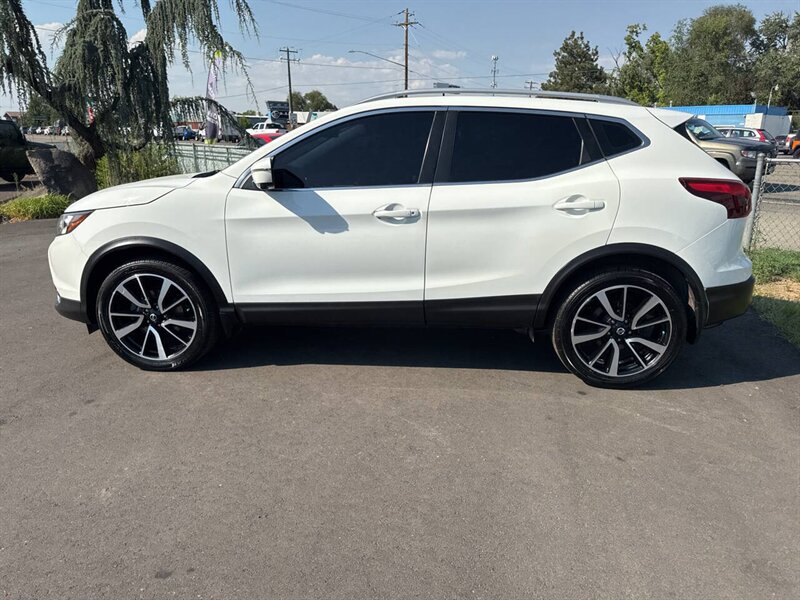 2017 Nissan Rogue Sport SL AWD 4dr Crossover - Photo 4 - Garden City, ID 83714