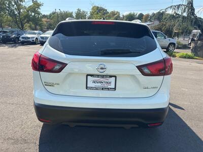 2017 Nissan Rogue Sport SL AWD 4dr Crossover - Photo 6 - Garden City, ID 83714