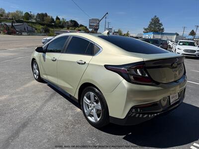 2017 Chevrolet Volt LT   - Photo 5 - Garden City, ID 83714