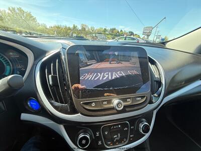 2017 Chevrolet Volt LT   - Photo 13 - Garden City, ID 83714