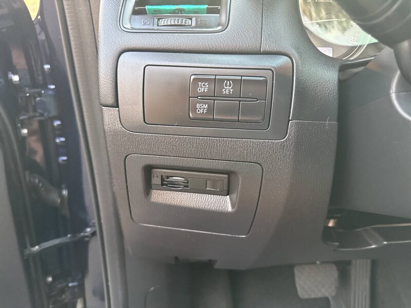 2014 Mazda CX-5 Touring AWD 4dr SUV - Photo 25 - Garden City, ID 83714