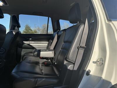 2017 Honda Pilot EX-L   - Photo 17 - Garden City, ID 83714