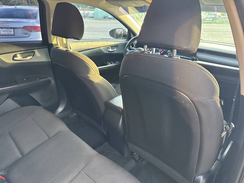 2019 Kia Forte LXS 4dr Sedan - Photo 18 - Garden City, ID 83714