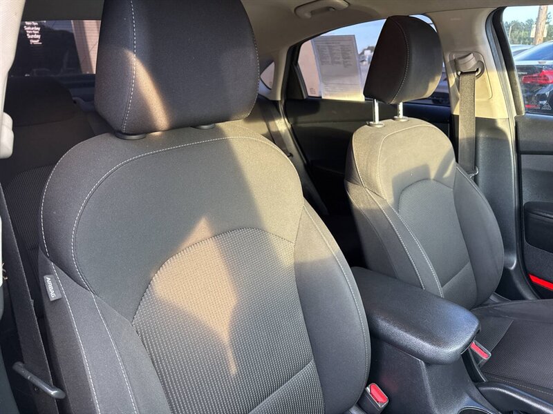 2019 Kia Forte LXS 4dr Sedan - Photo 19 - Garden City, ID 83714