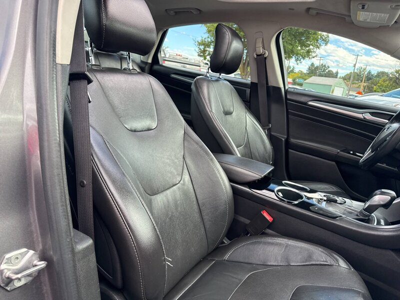 2013 Ford Fusion Hybrid Titanium 4dr Sedan - Photo 20 - Garden City, ID 83714