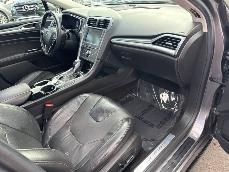 2013 Ford Fusion Hybrid Titanium 4dr Sedan - Photo 21 - Garden City, ID 83714