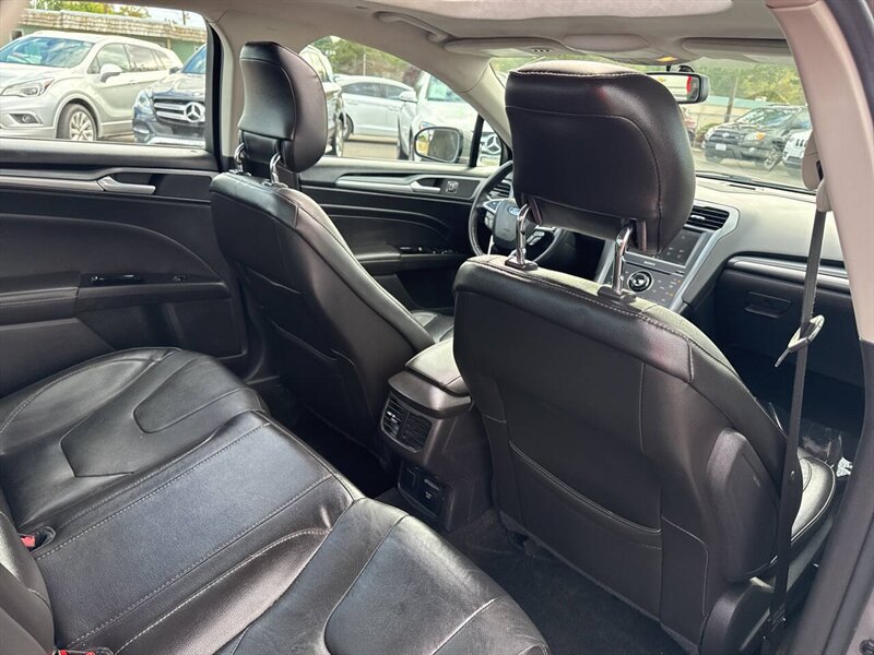 2013 Ford Fusion Hybrid Titanium 4dr Sedan - Photo 19 - Garden City, ID 83714