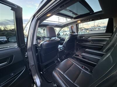 2015 Toyota Highlander Limited Platinum - Photo 15 - Garden City, ID 83714