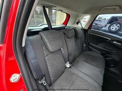 2015 Honda Fit LX - Photo 14 - Garden City, ID 83714