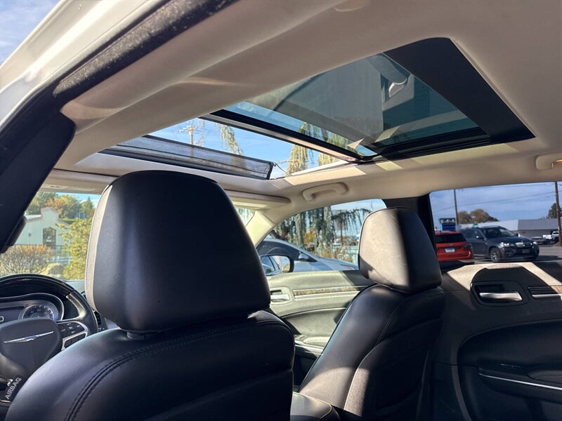 2016 Chrysler 300 C 4dr Sedan - Photo 34 - Garden City, ID 83714