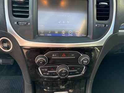 2016 Chrysler 300 C 4dr Sedan - Photo 29 - Garden City, ID 83714