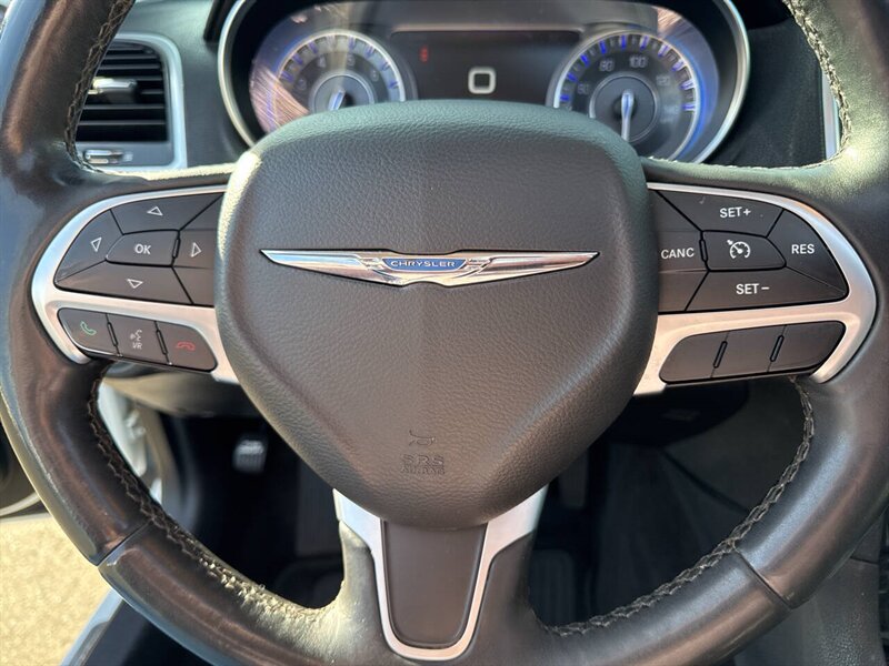 2016 Chrysler 300 C 4dr Sedan - Photo 27 - Garden City, ID 83714