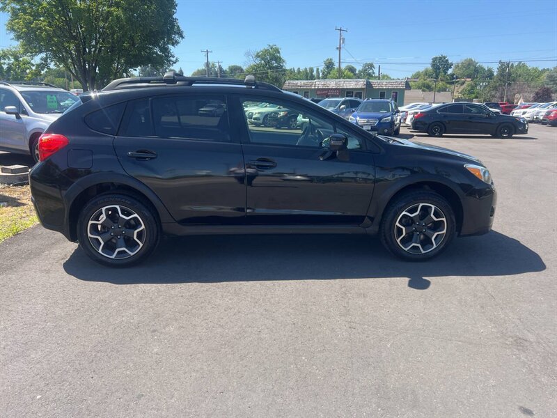 2015 Subaru XV Crosstrek 2.0i Limited AWD 4dr Crossover - Photo 6 - Garden City, ID 83714