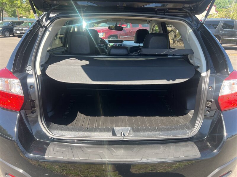 2015 Subaru XV Crosstrek 2.0i Limited AWD 4dr Crossover - Photo 15 - Garden City, ID 83714