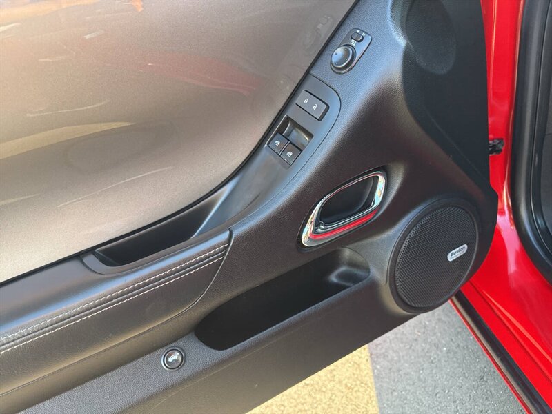 2013 Chevrolet Camaro LT 2dr Coupe w/2LT - Photo 21 - Garden City, ID 83714