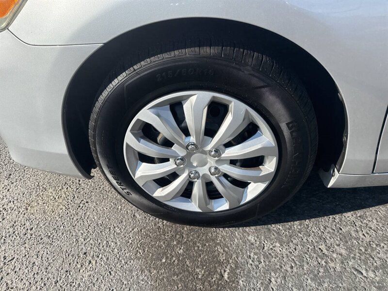 2010 Toyota Camry LE 4dr Sedan 6A - Photo 21 - Garden City, ID 83714