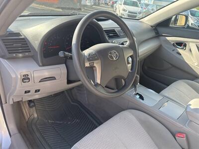 2010 Toyota Camry LE 4dr Sedan 6A - Photo 10 - Garden City, ID 83714