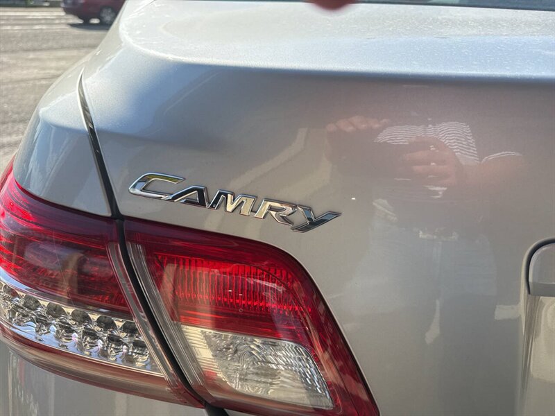 2010 Toyota Camry LE 4dr Sedan 6A - Photo 26 - Garden City, ID 83714