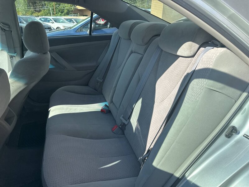 2010 Toyota Camry LE 4dr Sedan 6A - Photo 14 - Garden City, ID 83714