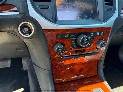 2014 Chrysler 300 Series - Photo 29 - Garden City, ID 83714
