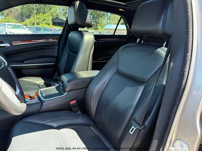 2014 Chrysler 300 Series - Photo 11 - Garden City, ID 83714