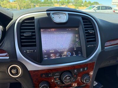 2014 Chrysler 300 Series - Photo 28 - Garden City, ID 83714