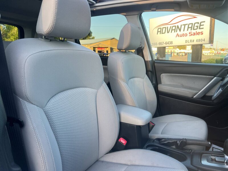 2017 Subaru Forester 2.5i Premium AWD 4dr Wagon CVT - Photo 18 - Garden City, ID 83714