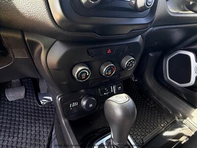 2018 Jeep Renegade Sport   - Photo 26 - Garden City, ID 83714