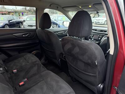 2014 Nissan Rogue SV   - Photo 17 - Garden City, ID 83714