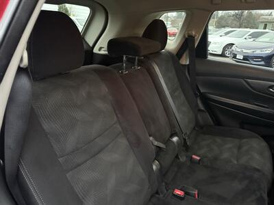 2014 Nissan Rogue SV   - Photo 16 - Garden City, ID 83714