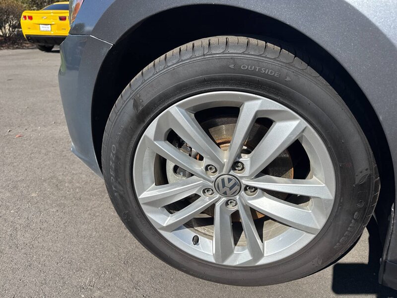 2021 Volkswagen Passat S 4dr Sedan - Photo 23 - Garden City, ID 83714