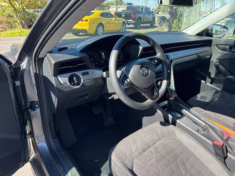 2021 Volkswagen Passat S 4dr Sedan - Photo 11 - Garden City, ID 83714