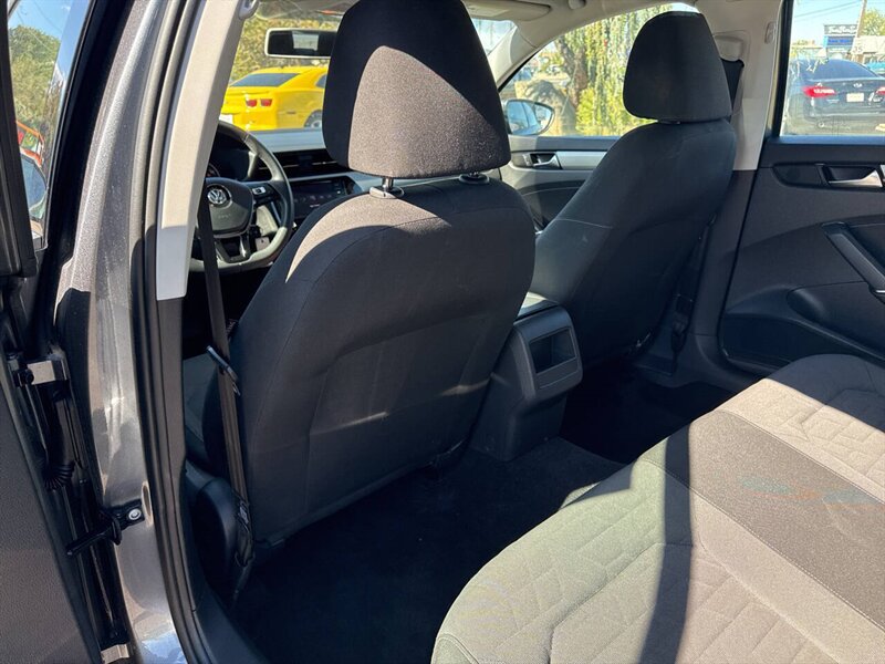 2021 Volkswagen Passat S 4dr Sedan - Photo 15 - Garden City, ID 83714