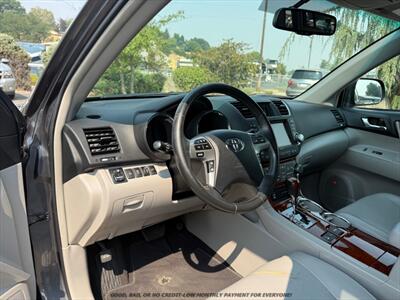 2012 Toyota Highlander Limited - Photo 11 - Garden City, ID 83714