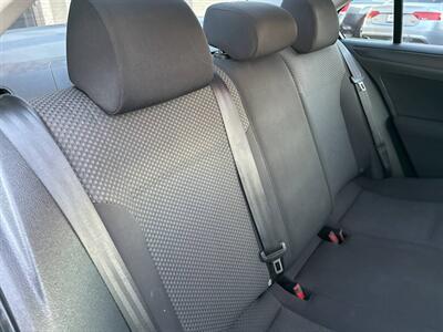 2012 Volkswagen Jetta Base 4dr Sedan 6A - Photo 18 - Garden City, ID 83714