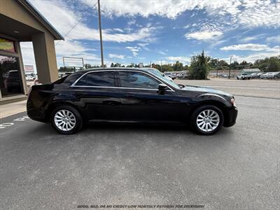 2014 Chrysler 300   - Photo 8 - Garden City, ID 83714